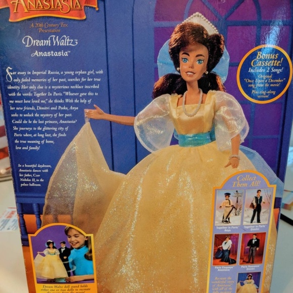 anastasia **Mint** dream waltz Barbie Doll - Picture 2 of 2